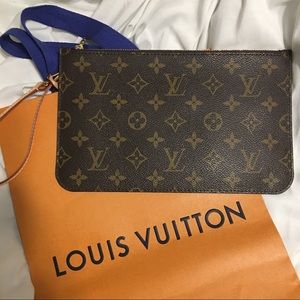 BRAND NEW LOUIS VUITTON POCHETTE